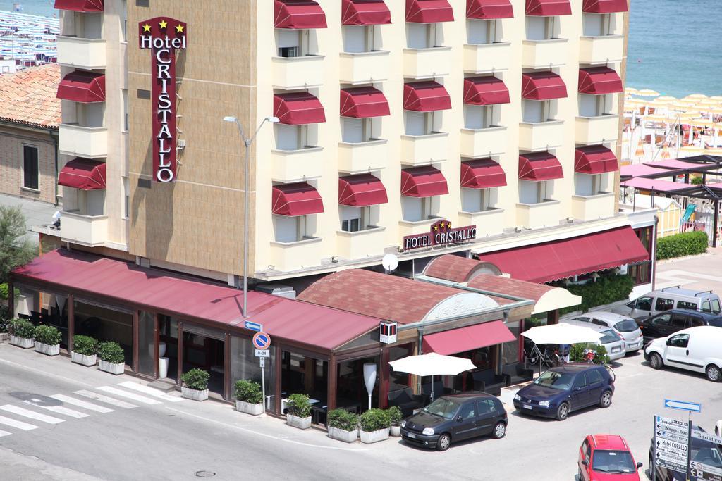 Hotel Cristallo Fano Exterior photo