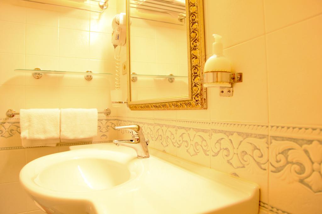Hotel Cristallo Fano Room photo